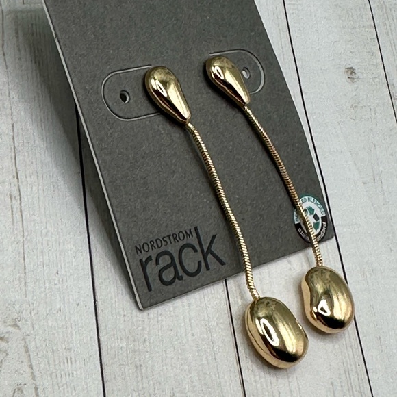 !!Host Pick!!  NWT Nordstrom Rack Goldtone Dangle Earrings - Picture 4 of 9